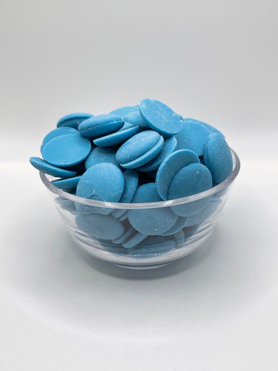 2.5lb Merckens Light Blue Chocolate Candy Melts for Coating Dipping Drizzling Baking and Decorating